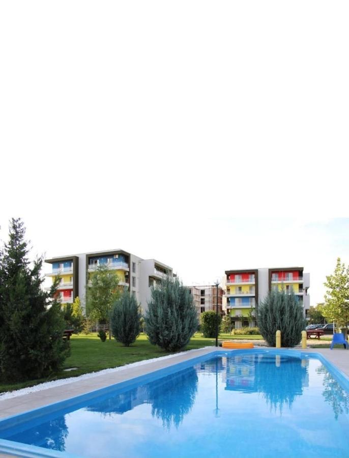 Tranzzit Airport Apartment II 오토페니 외부 사진